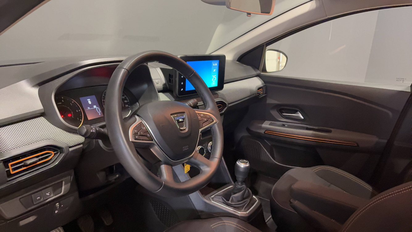 Acheter Dacia Sandero Sandero ECO-G 100 Stepway Confort 5p occasion dans les concessions du Groupe Faurie