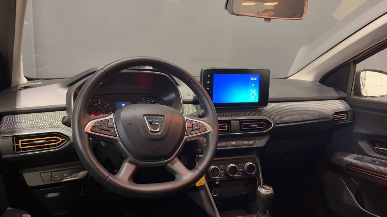 Acheter Dacia Sandero Sandero ECO-G 100 Stepway Confort 5p occasion dans les concessions du Groupe Faurie