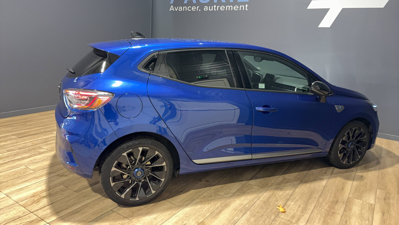 Acheter Renault Clio 5 Clio TCe 90 ch GSR2 Esprit Alpine 5p occasion dans les concessions du Groupe Faurie