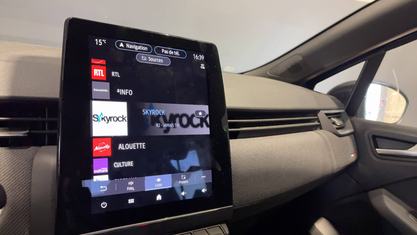 Acheter Renault Clio 5 Clio TCe 90 ch GSR2 Esprit Alpine 5p occasion dans les concessions du Groupe Faurie