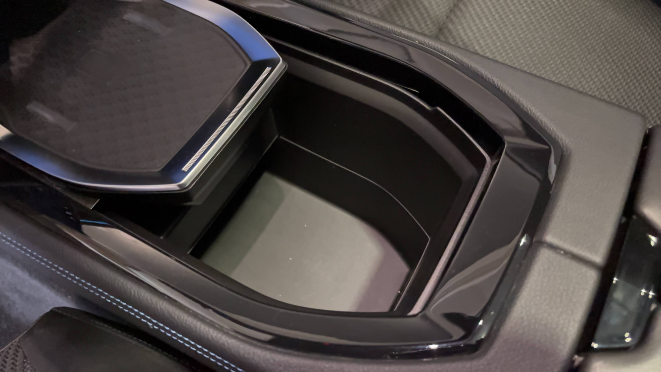 Acheter Renault Austral Austral E-Tech hybrid 200 Iconic esprit Alpine 5p occasion dans les concessions du Groupe Faurie