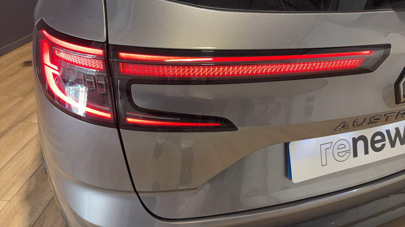 Acheter Renault Austral Austral E-Tech hybrid 200 Techno esprit Alpine 5p occasion dans les concessions du Groupe Faurie