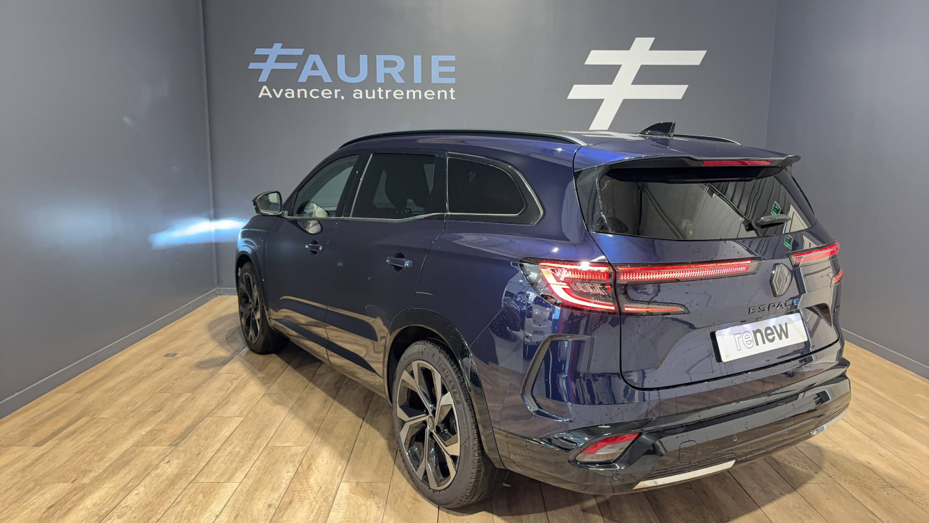 Acheter Renault Espace 6 Espace E-Tech hybrid 200 esprit Alpine 5p occasion dans les concessions du Groupe Faurie