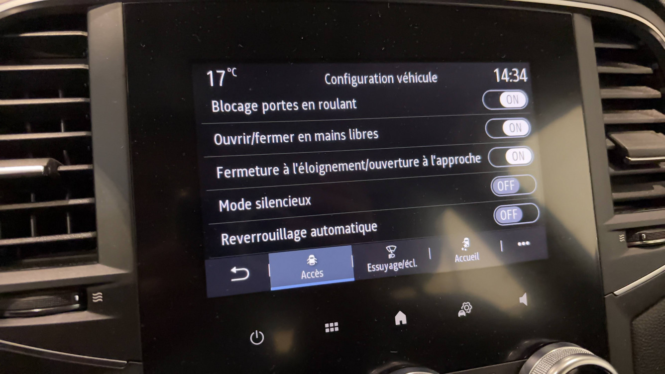 Acheter Renault Megane 4 Mégane IV Estate Blue dCi 115 - 21B Business 5p occasion dans les concessions du Groupe Faurie