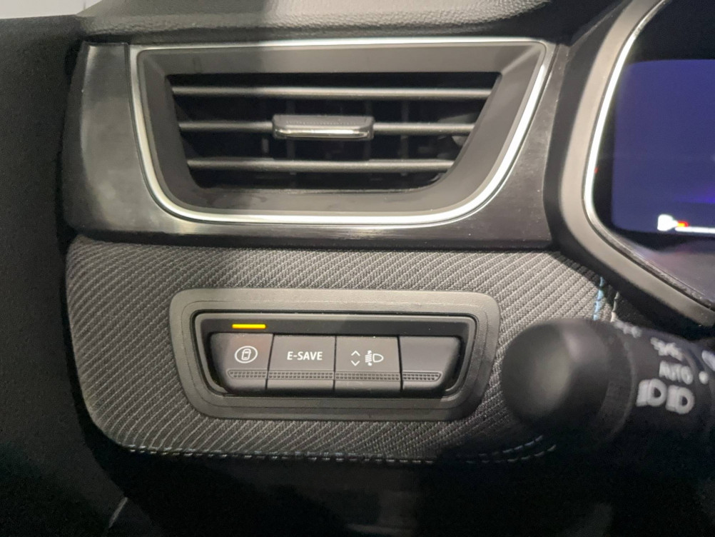 Acheter Renault Captur 2 Captur E-Tech full hybrid 145 ch esprit Alpine 5p occasion dans les concessions du Groupe Faurie