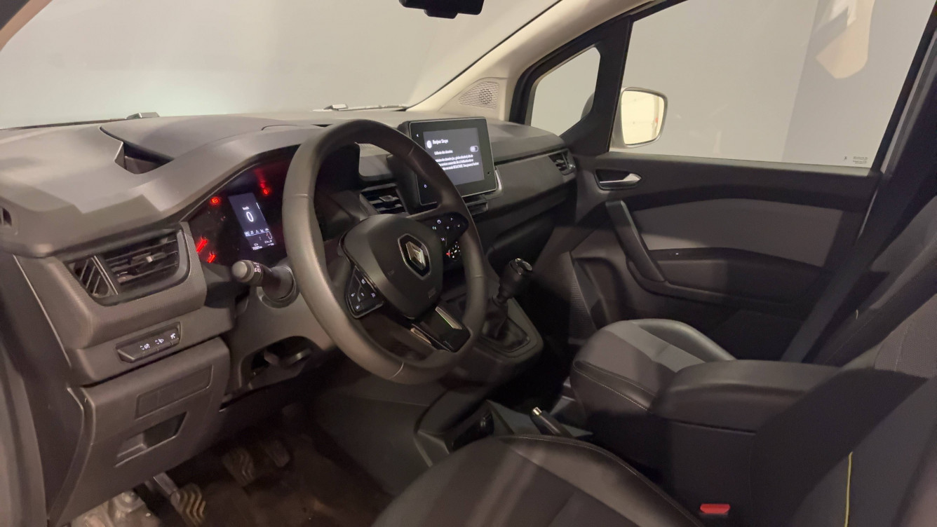 Acheter Renault Kangoo 3 KANGOO VAN TCE 130 EXTRA - 22 5p occasion dans les concessions du Groupe Faurie