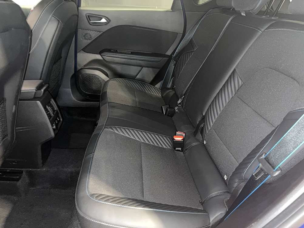 Acheter Renault Captur 2 Captur E-Tech full hybrid 145 ch esprit Alpine 5p occasion dans les concessions du Groupe Faurie