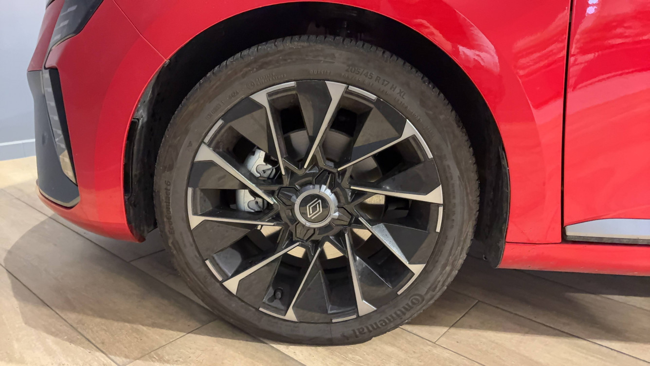 Acheter Renault Clio 5 Clio E-Tech full hybrid 145 ch GSR2 Esprit Alpine 5p occasion dans les concessions du Groupe Faurie