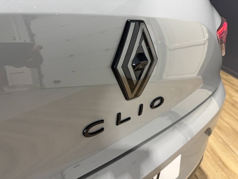 Acheter Renault Clio 5 Clio TCe 90 ch GSR2 Esprit Alpine 5p occasion dans les concessions du Groupe Faurie