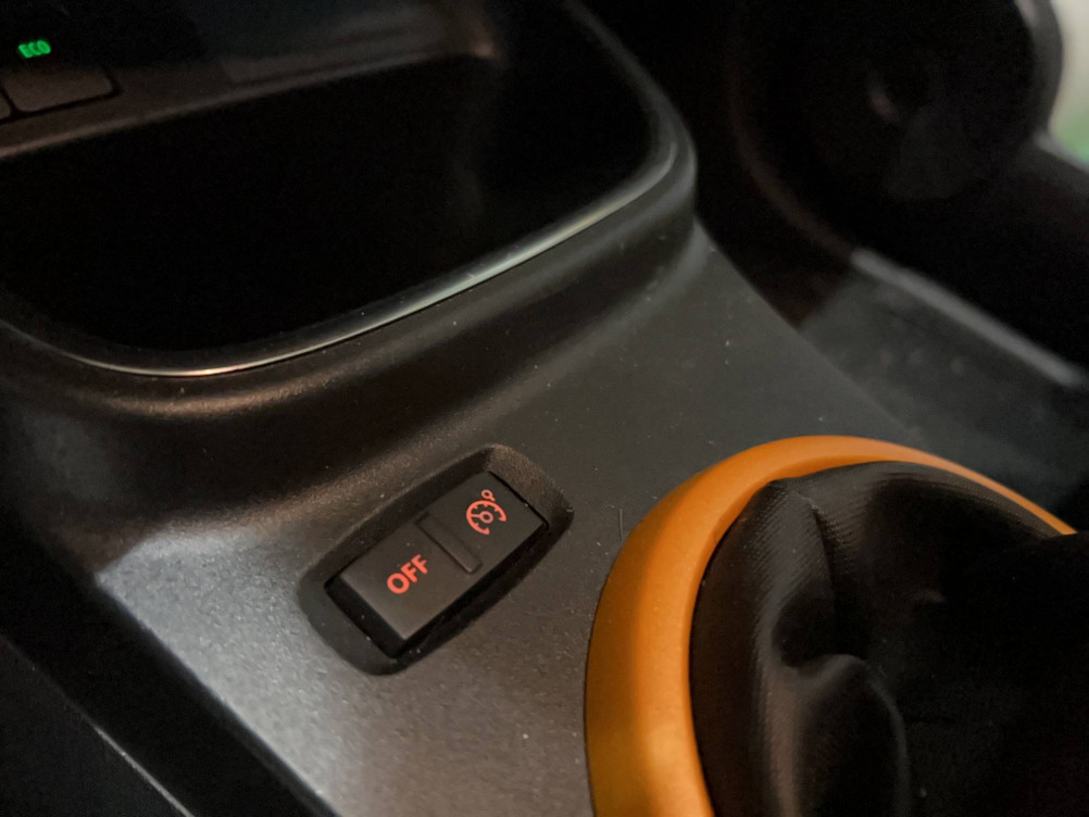 Acheter Renault Twingo 3 Twingo III TCe 95 Zen 5p occasion dans les concessions du Groupe Faurie