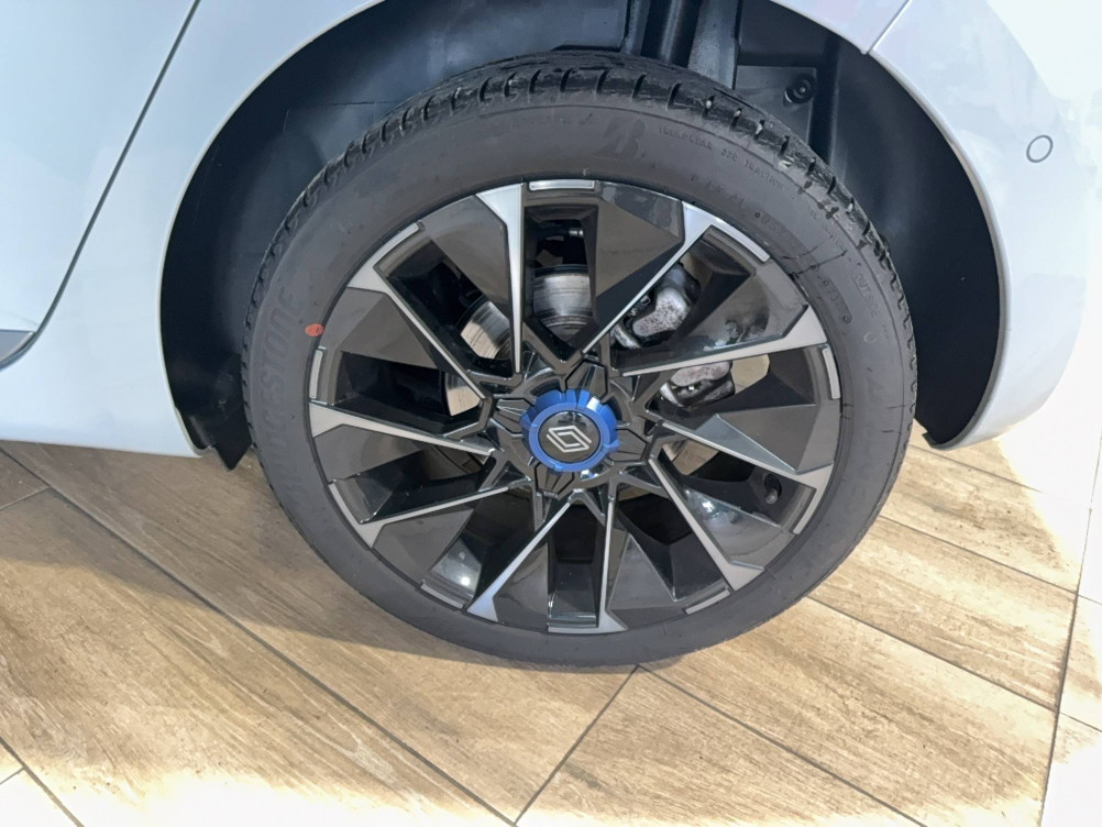 Acheter Renault Clio 5 Clio TCe 90 ch GSR2 Esprit Alpine 5p occasion dans les concessions du Groupe Faurie