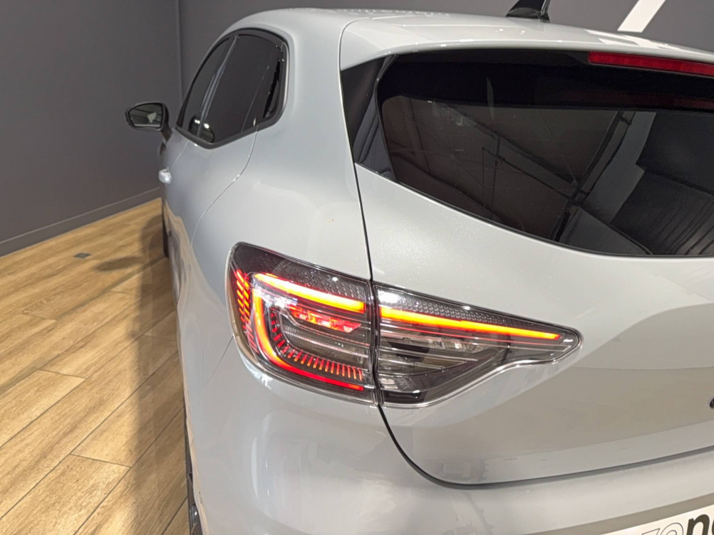 Acheter Renault Clio 5 Clio TCe 90 ch GSR2 Esprit Alpine 5p occasion dans les concessions du Groupe Faurie