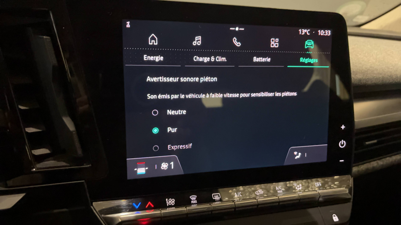 Acheter Renault Megane E-Tech Megane E-Tech EV60 220 ch super charge Equilibre 5p occasion dans les concessions du Groupe Faurie