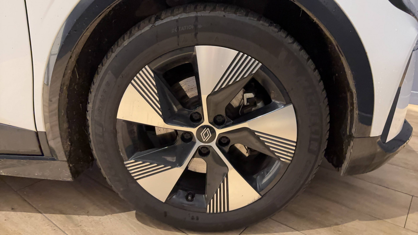 Acheter Renault Megane E-Tech Megane E-Tech EV60 220 ch super charge Equilibre 5p occasion dans les concessions du Groupe Faurie
