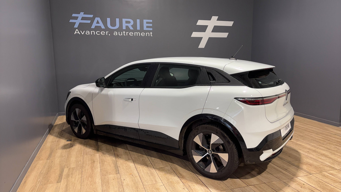 Acheter Renault Megane E-Tech Megane E-Tech EV60 220 ch super charge Equilibre 5p occasion dans les concessions du Groupe Faurie