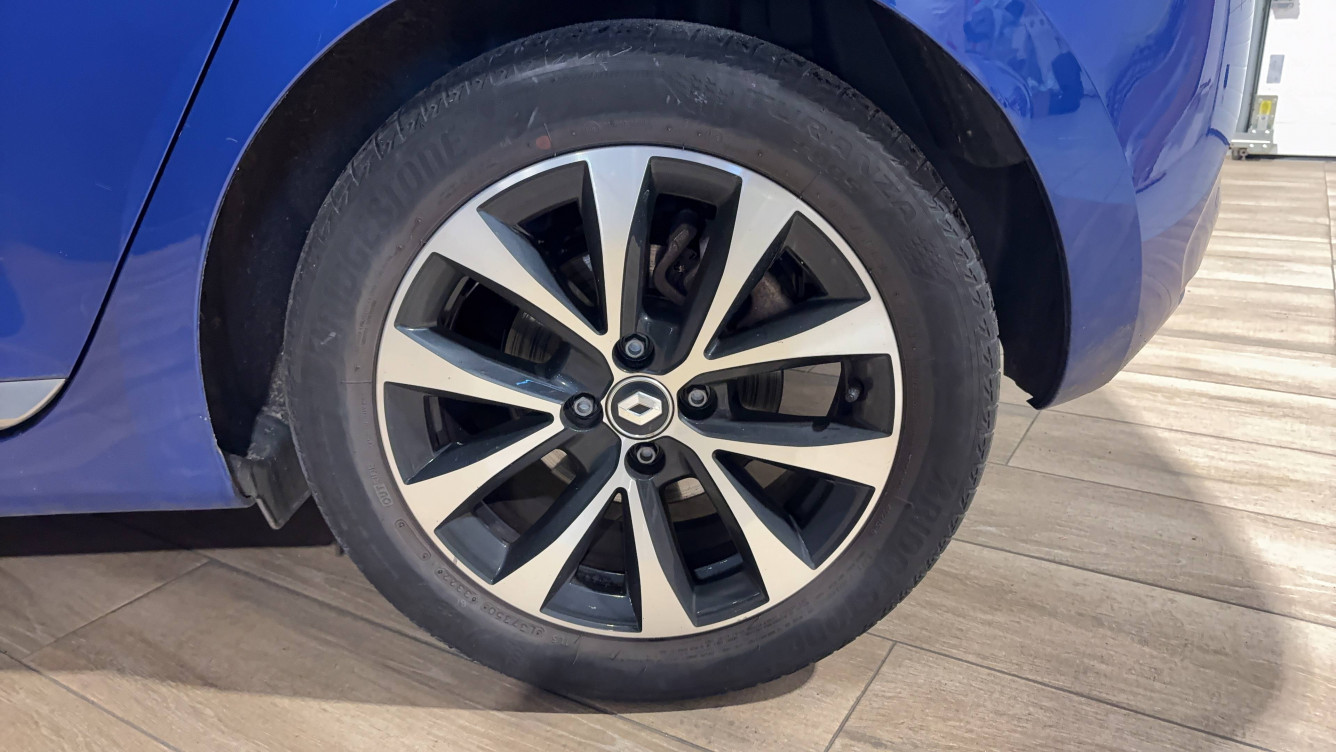 Acheter Renault Clio 5 Clio E-Tech full hybrid 145 Techno 5p occasion dans les concessions du Groupe Faurie