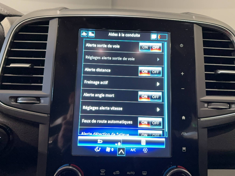 Acheter Renault Koleos 2 Koleos Tce 160 EDC FAP 4x2 - B Initiale Paris 5p occasion dans les concessions du Groupe Faurie