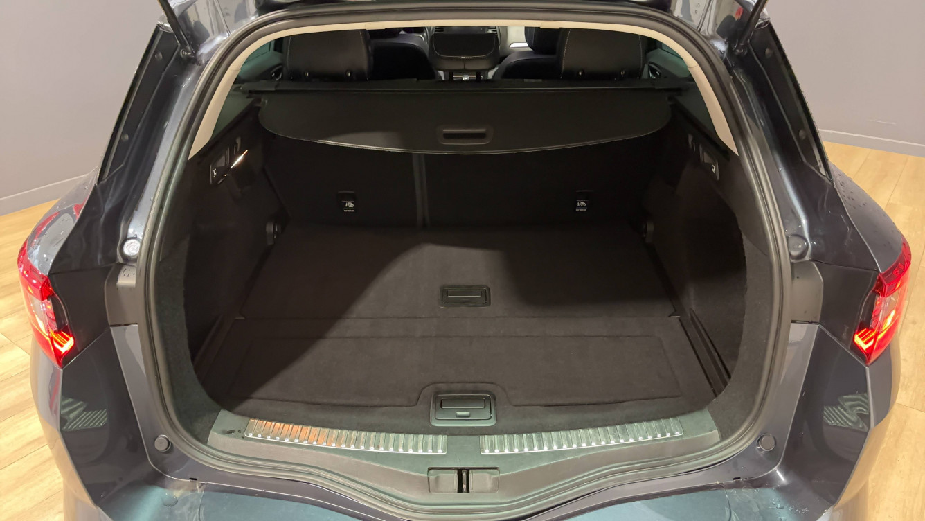 Acheter Renault Megane 4 Mégane IV Estate dCi 110 Energy Intens 5p occasion dans les concessions du Groupe Faurie