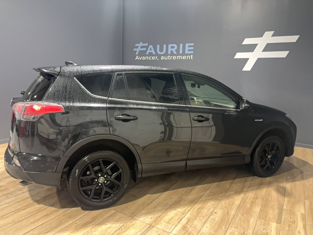 Acheter Toyota RAV4 RAV4 Hybride 197ch 2WD Black Edition 5p occasion dans les concessions du Groupe Faurie