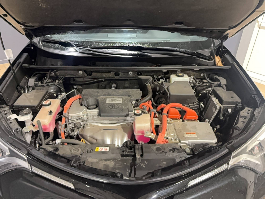 Acheter Toyota RAV4 RAV4 Hybride 197ch 2WD Black Edition 5p occasion dans les concessions du Groupe Faurie