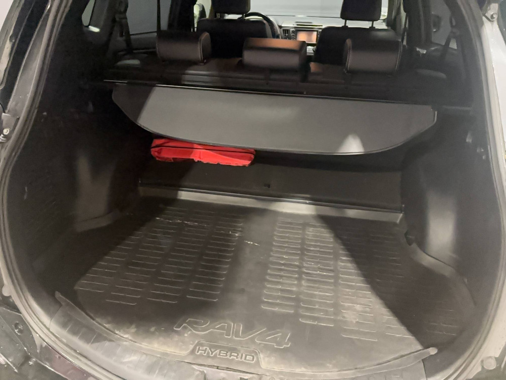 Acheter Toyota RAV4 RAV4 Hybride 197ch 2WD Black Edition 5p occasion dans les concessions du Groupe Faurie