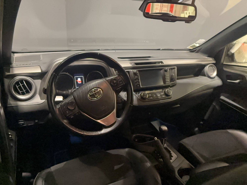 Acheter Toyota RAV4 RAV4 Hybride 197ch 2WD Black Edition 5p occasion dans les concessions du Groupe Faurie