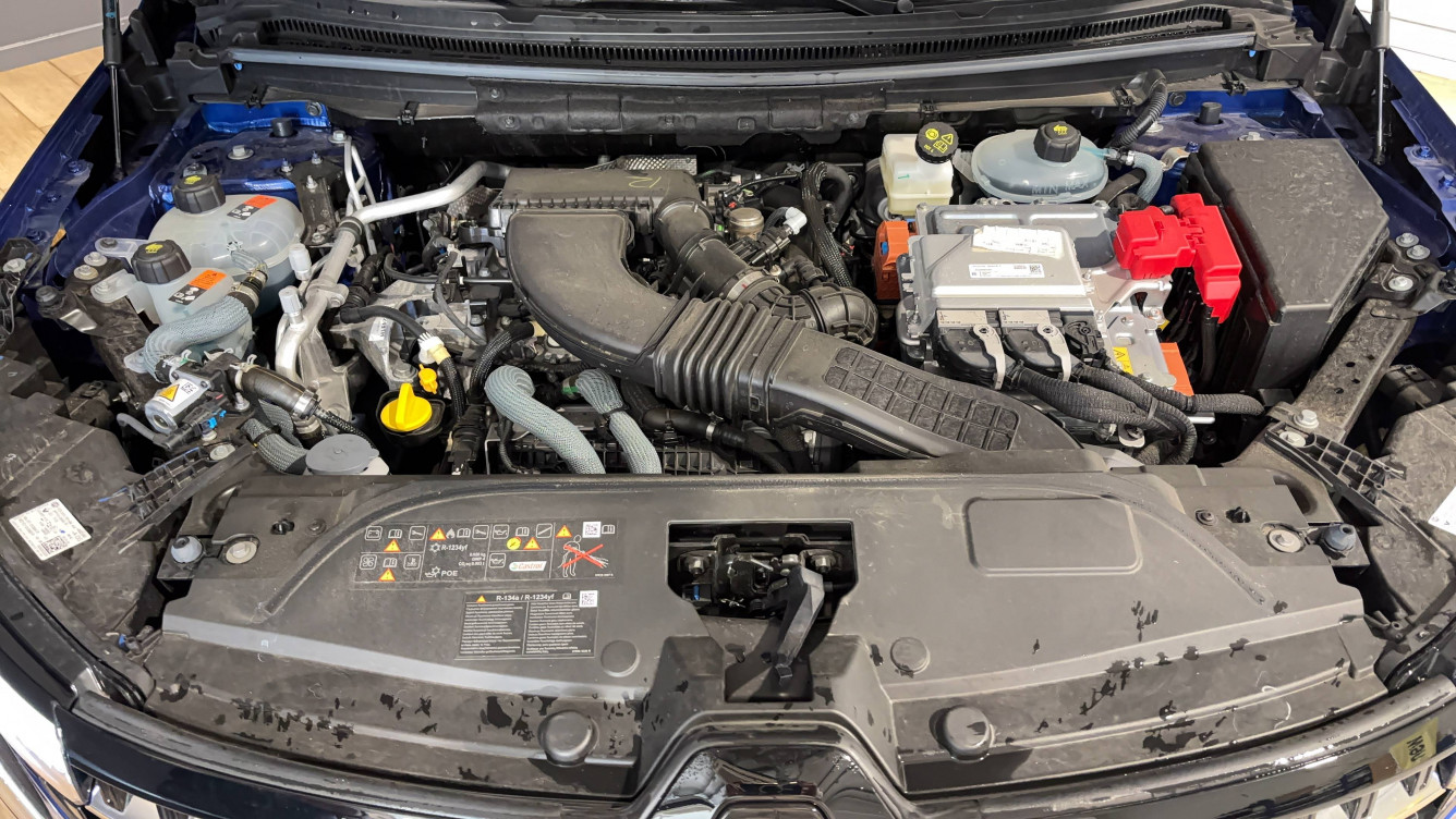 Acheter Renault Austral Austral E-Tech full hybrid 200 GSR2 Techno 5p occasion dans les concessions du Groupe Faurie