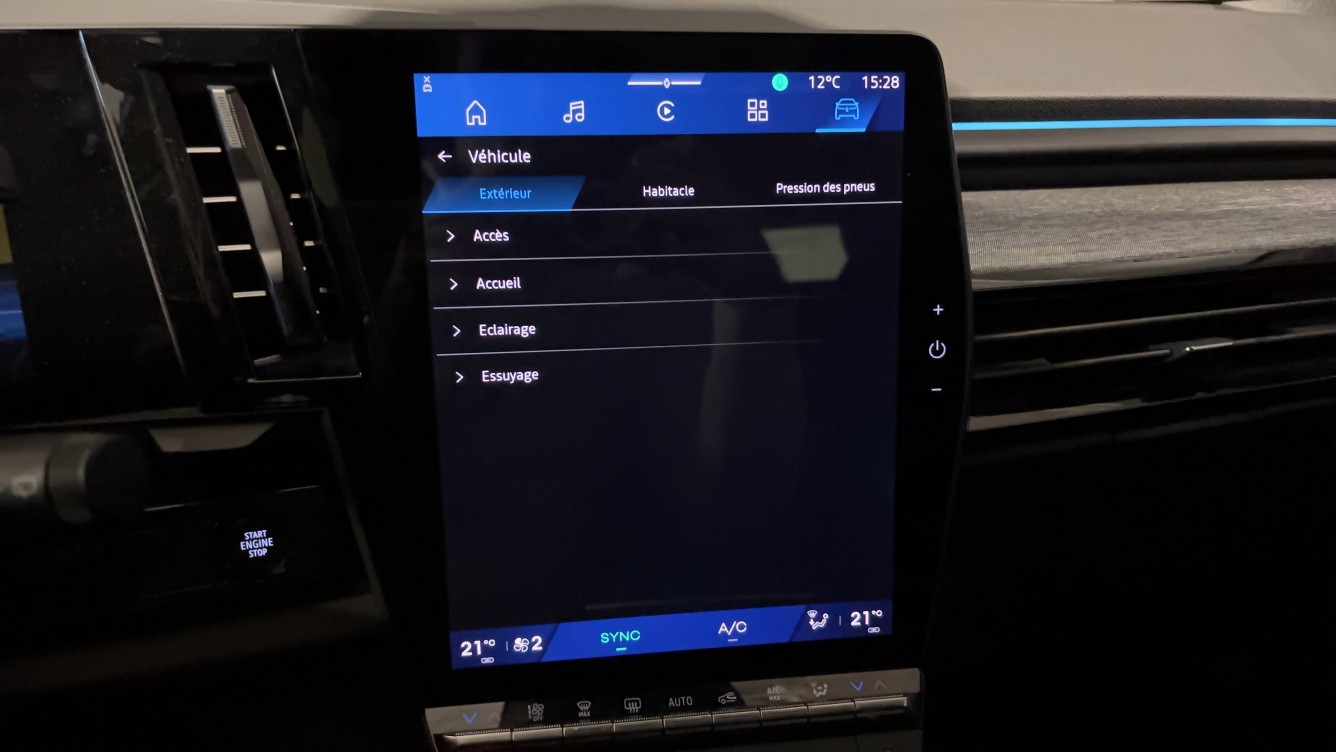 Acheter Renault Austral Austral E-Tech full hybrid 200 GSR2 Techno 5p occasion dans les concessions du Groupe Faurie