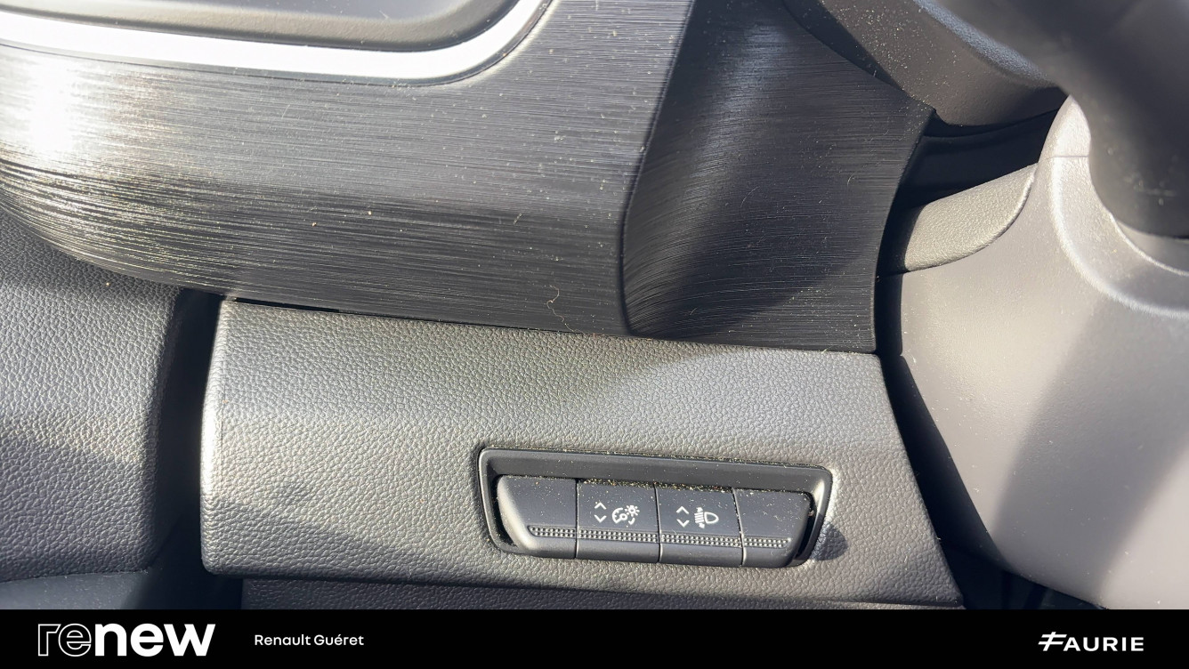 Acheter Renault Trafic 3 TRAFIC FGN L2H1 3000 KG BLUE DCI 130 GRAND CONFORT 4p occasion dans les concessions du Groupe Faurie