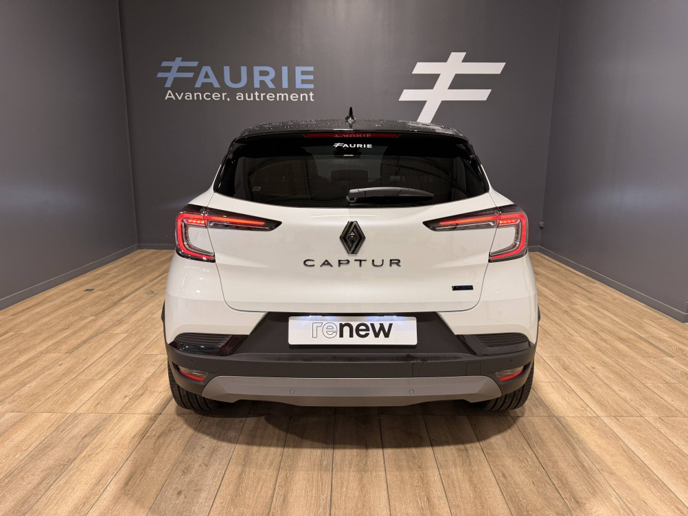 Acheter Renault Captur 2 Captur E-Tech full hybrid 160 ch esprit Alpine 5p neuf dans les concessions du Groupe Faurie