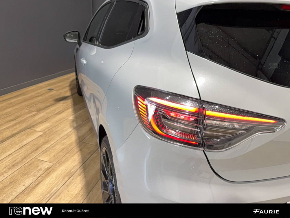 Acheter Renault Clio 5 Clio TCe 90 ch GSR2 Esprit Alpine 5p occasion dans les concessions du Groupe Faurie