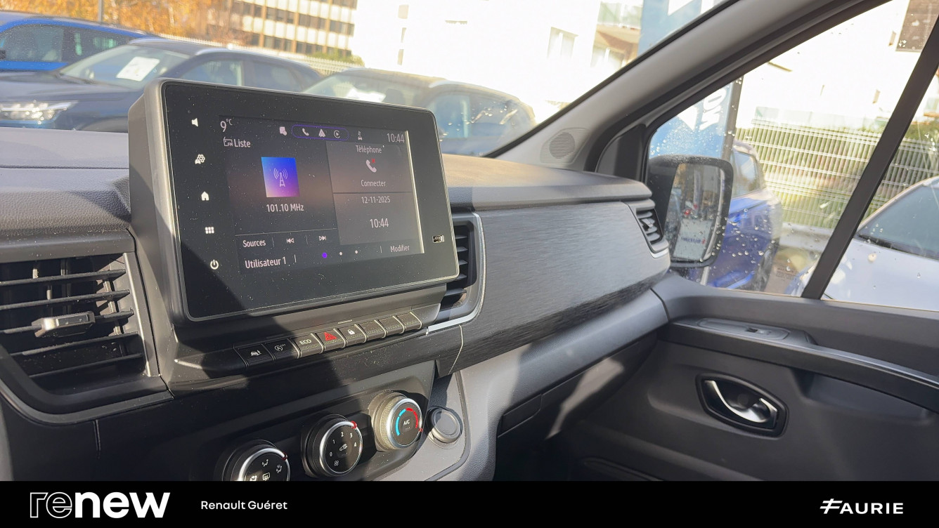 Acheter Renault Trafic 3 TRAFIC FGN L2H1 3000 KG BLUE DCI 130 GRAND CONFORT 4p occasion dans les concessions du Groupe Faurie