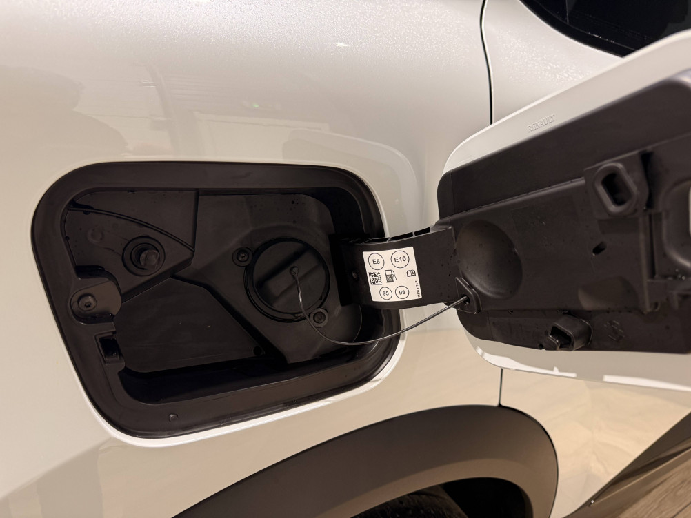 Acheter Renault Captur 2 Captur E-Tech full hybrid 160 ch esprit Alpine 5p neuf dans les concessions du Groupe Faurie