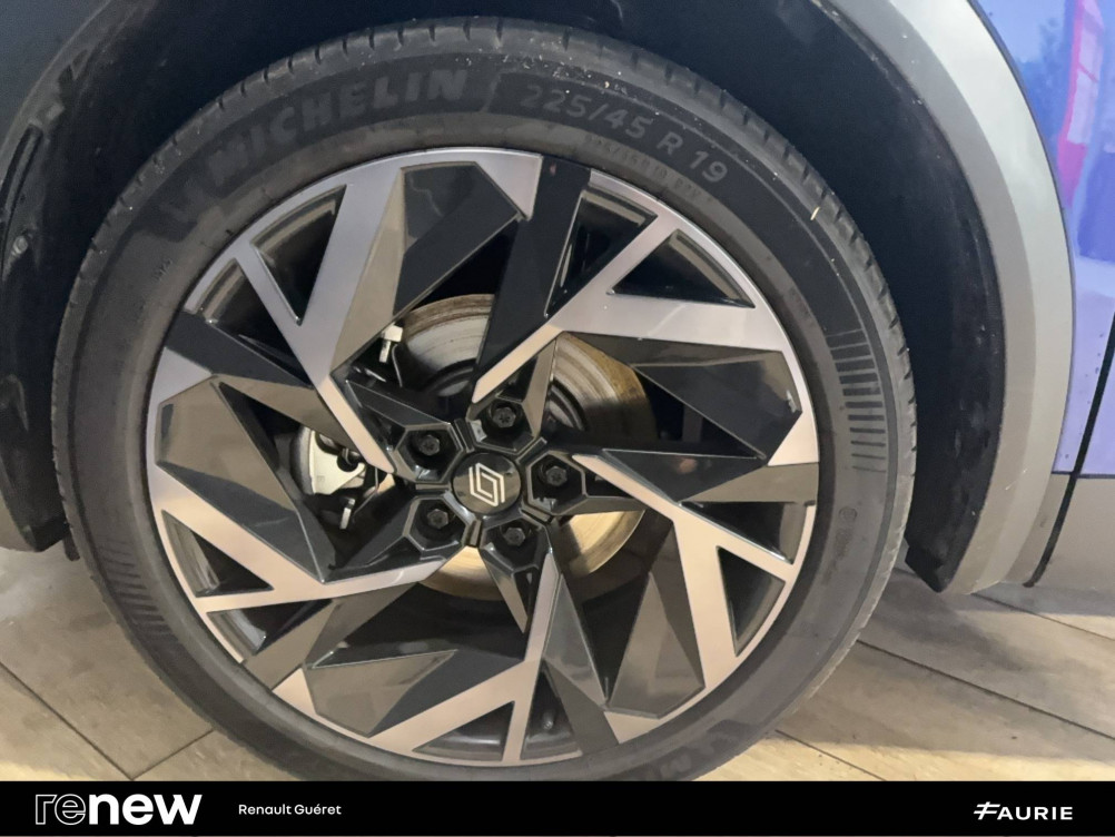 Acheter Renault Captur 2 Captur E-Tech full hybrid 145 ch esprit Alpine 5p occasion dans les concessions du Groupe Faurie