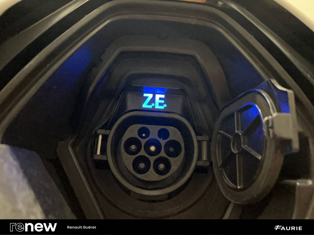 Acheter Renault Zoe Zoe R90 Business 5p occasion dans les concessions du Groupe Faurie
