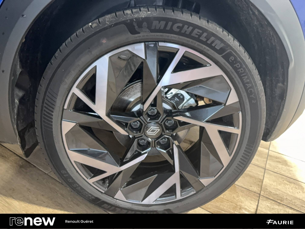 Acheter Renault Captur 2 Captur E-Tech full hybrid 145 ch esprit Alpine 5p occasion dans les concessions du Groupe Faurie