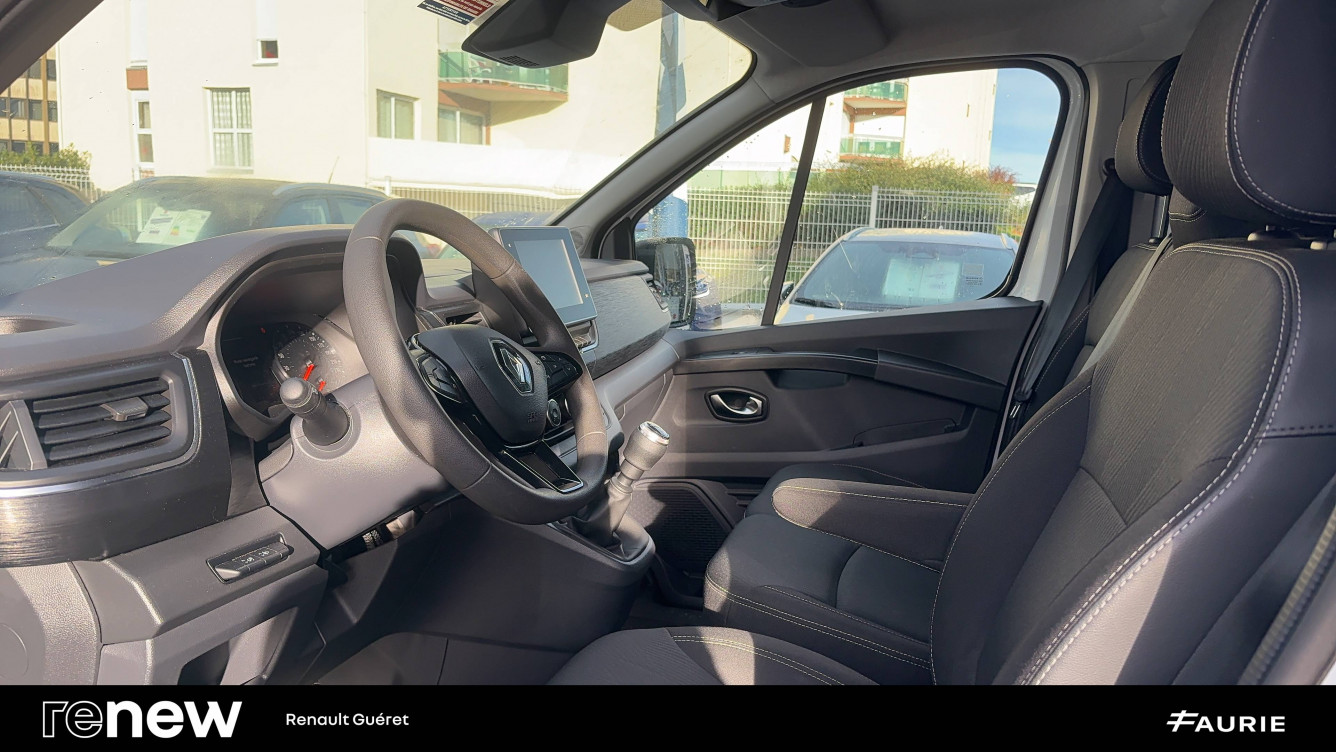 Acheter Renault Trafic 3 TRAFIC FGN L2H1 3000 KG BLUE DCI 130 GRAND CONFORT 4p occasion dans les concessions du Groupe Faurie