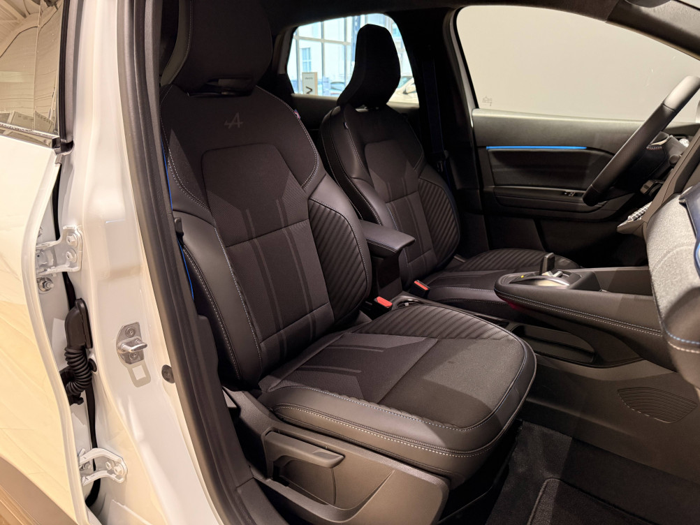 Acheter Renault Captur 2 Captur E-Tech full hybrid 160 ch esprit Alpine 5p neuf dans les concessions du Groupe Faurie