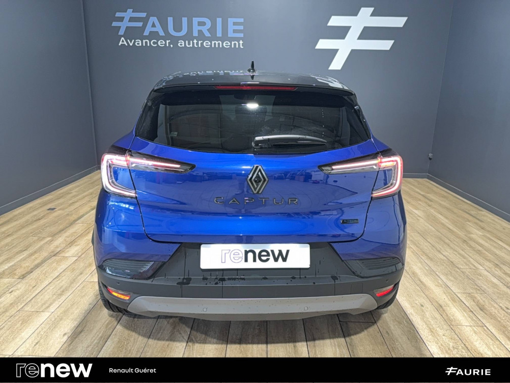 Acheter Renault Captur 2 Captur E-Tech full hybrid 145 ch esprit Alpine 5p occasion dans les concessions du Groupe Faurie