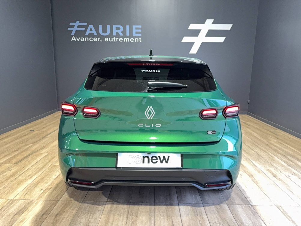Acheter Renault Clio 6 Clio E-Tech full hybrid 160 ch Techno 5p neuf dans les concessions du Groupe Faurie