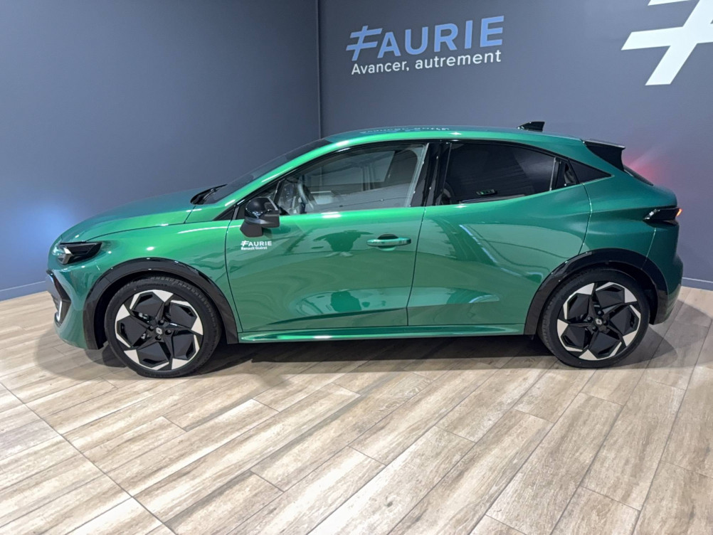 Acheter Renault Clio 6 Clio E-Tech full hybrid 160 ch Techno 5p neuf dans les concessions du Groupe Faurie