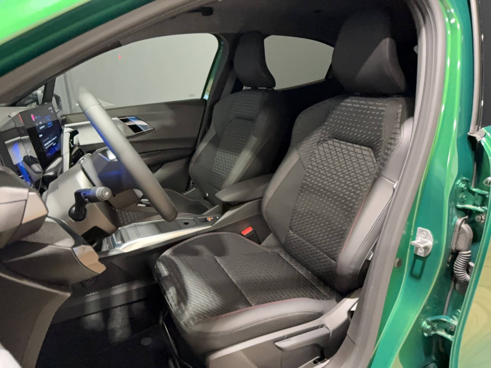 Acheter Renault Clio 6 Clio E-Tech full hybrid 160 ch Techno 5p neuf dans les concessions du Groupe Faurie