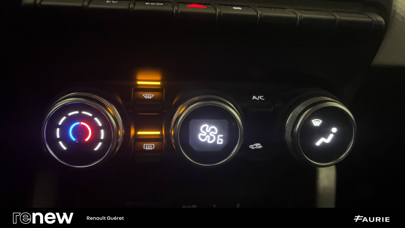 Acheter Renault Clio 5 Clio E-Tech full hybrid 145 Evolution 5p occasion dans les concessions du Groupe Faurie