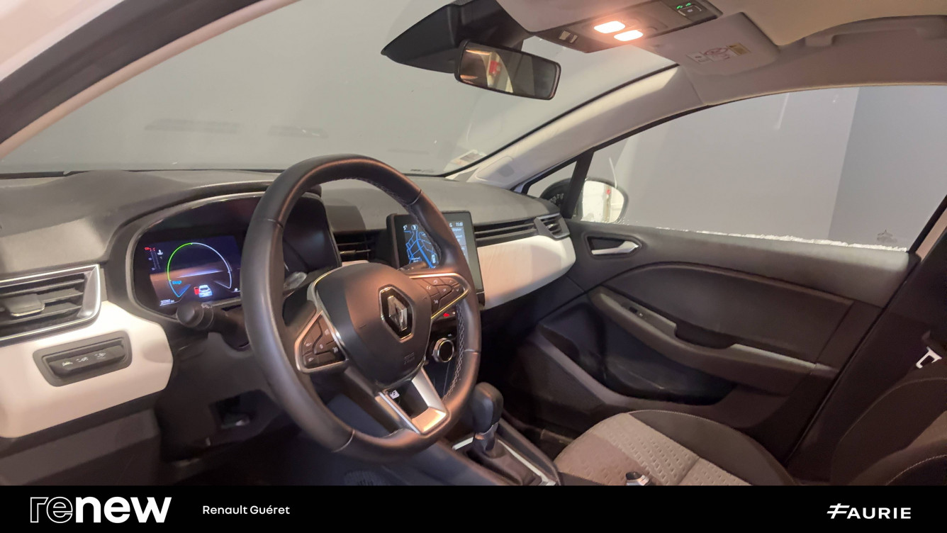 Acheter Renault Clio 5 Clio E-Tech full hybrid 145 Evolution 5p occasion dans les concessions du Groupe Faurie