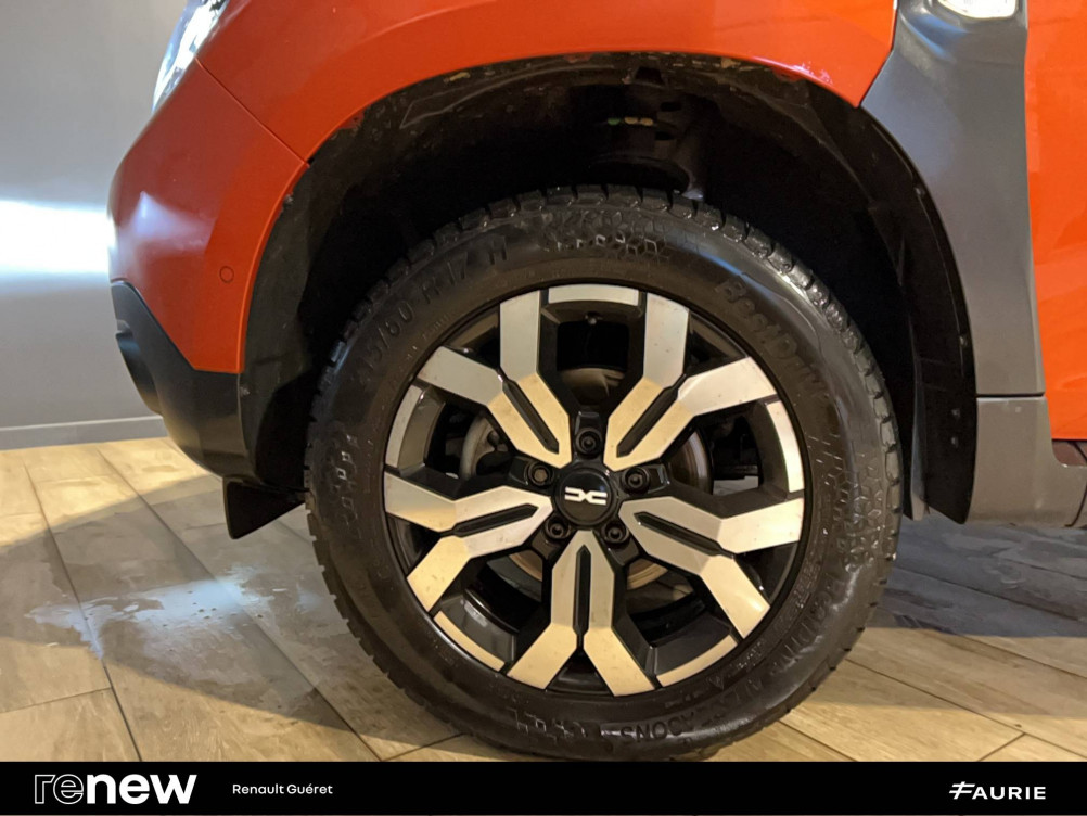Acheter Dacia Duster Duster ECO-G 100 4x2 Journey + 5p occasion dans les concessions du Groupe Faurie