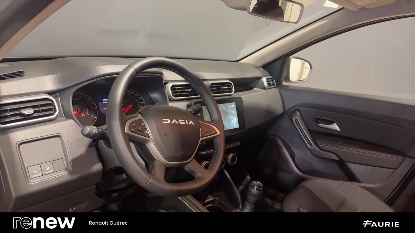Acheter Dacia Duster Duster ECO-G 100 4x2 Journey + 5p occasion dans les concessions du Groupe Faurie