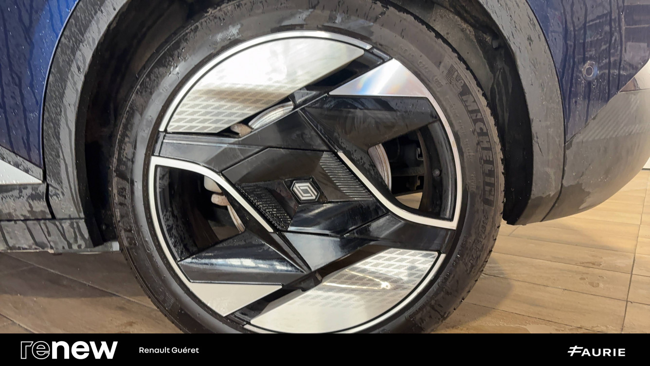 Acheter Renault Scenic 5 Scenic E-Tech electrique 220 ch grande autonomie Techno Iconic 5p occasion dans les concessions du Groupe Faurie