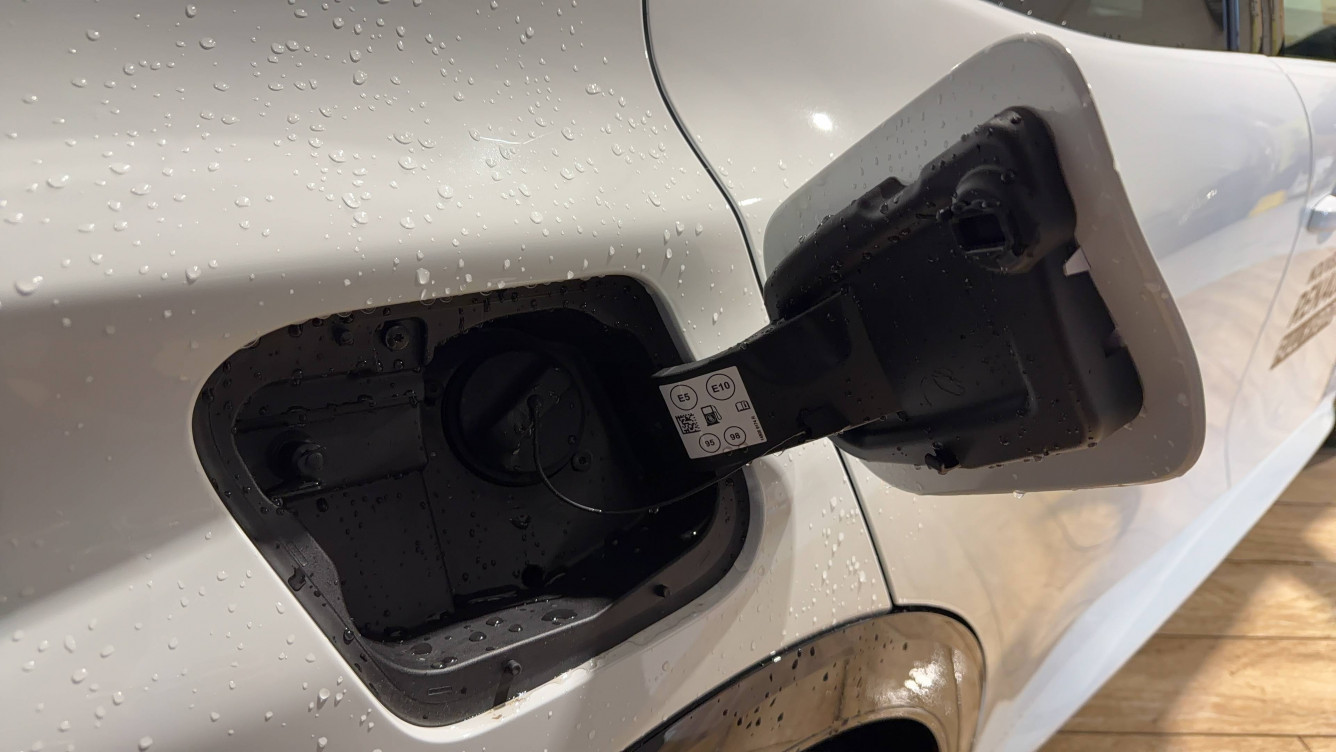 Acheter Renault Clio 6 Clio E-Tech full hybrid 160 ch esprit Alpine 5p neuf dans les concessions du Groupe Faurie