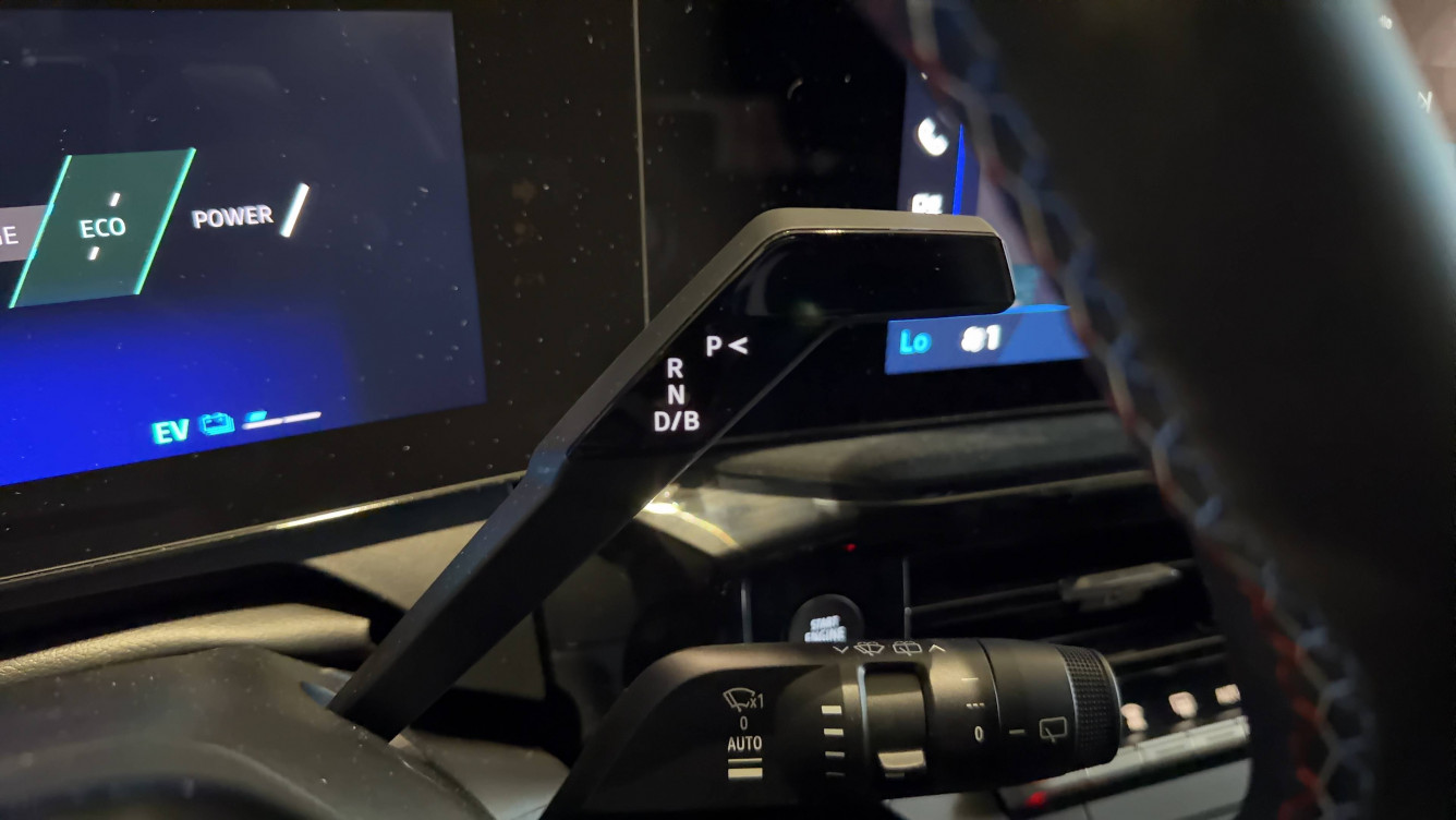 Acheter Renault Clio 6 Clio E-Tech full hybrid 160 ch esprit Alpine 5p neuf dans les concessions du Groupe Faurie