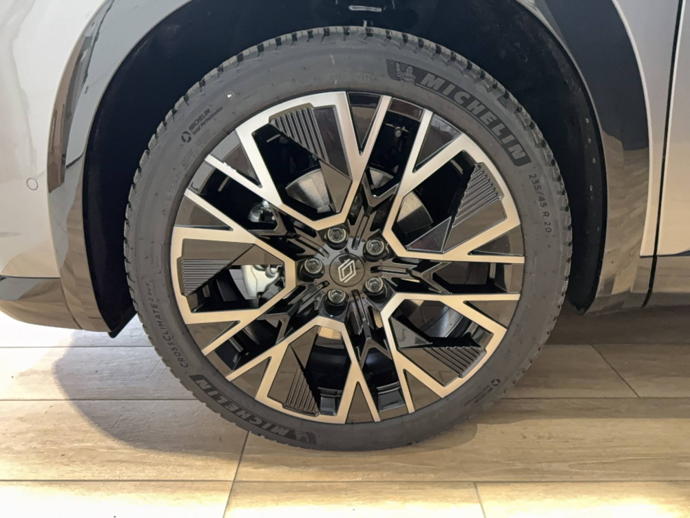 Acheter Renault Austral Austral full hybrid E-Tech 200 ch Esprit Alpine 5p neuf dans les concessions du Groupe Faurie